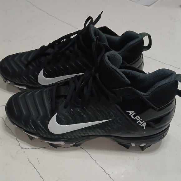 Nike Alpha Black Cleats, Nike Alpha Menace 2 Shark, Sz 8.5, Pre-owned, Good Cond - Picture 1 of 4